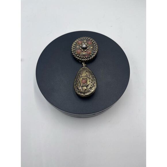 CHARLIE LAURE PARIS Vintage 4” Brass Articulated‎ Dangle Repousse Orange Brooch - Picture 2 of 15